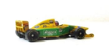 Modellauto 1:64 MicroChamps Benetton B193 Schuhmacher 1993 ohne OVP (z126-4F)