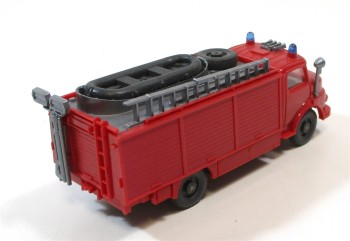 Wiking H0 1/87 Mercedes Benz Feuerwehr Rüstwagen RW2 mit Flutlicht u. Boot