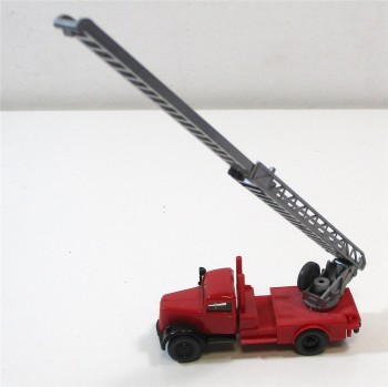 Wiking H0 1/87 Opel Blitz Feuerwehr Leiterwagen 2tlg Leiter