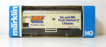 Märklin H0 gedeckter Güterwagen MC Modellbahn Center DB (4267F)