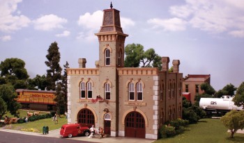 Woodland Scenics DPM12400 H0 Fire Station No. 3