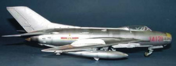 Trumpeter 1:48 2804 MiG-19 PM Farmer E