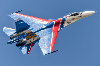 Hobby Boss 1:48 81776 Su-27 Flanker B - Russian Knights Aerobatic Team