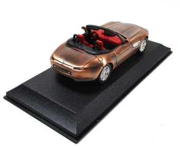 Modellauto 1:43 NewRay BMW Z8 OVP (765g)