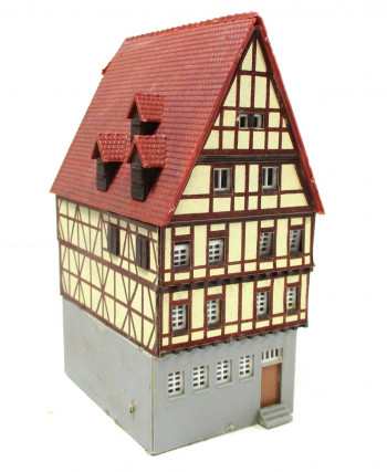 Fertigmodell N Kibri [4] Altstadthaus Fachwerkhaus