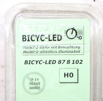 Bicyc H0 878102 Modell-Roller mit Fahrer und LED-Beleuchtung OVP (Z123-15h)