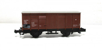 Minitrix N (3) 13253 / 3253 gedeckter Güterwagen 21 80 112 3 141-1 DB (6050H)