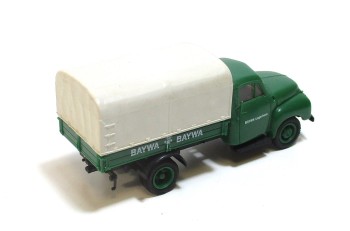 Brekina H0 1/87 LKW Opel Blitz BayWa Pritsche/Plane