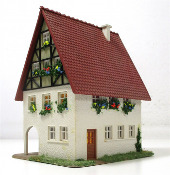 Fertigmodell H0 Vau-Pe Stadthaus Fachwerkhaus Wohnhaus