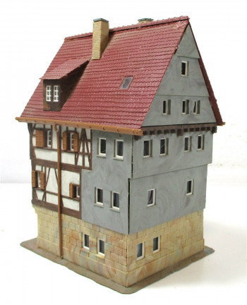 Fertigmodell H0 Kibri Fachwerkhaus Gasthaus zur Post (H0-0150h)