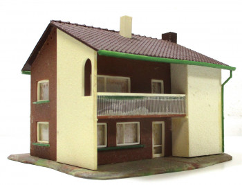 Fertigmodell H0 Faller 275 Zweifamilienhaus (H0-0280h)