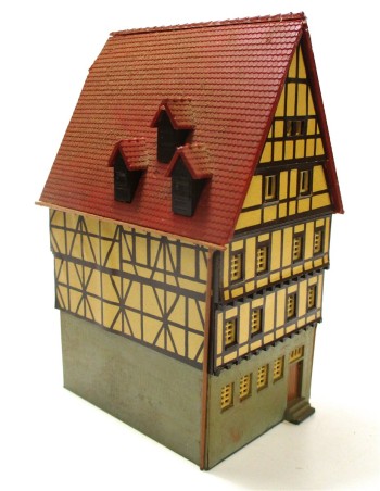 Fertigmodell N Kibri Altstadthaus Fachwerkhaus mit Erker (HN-0714h)