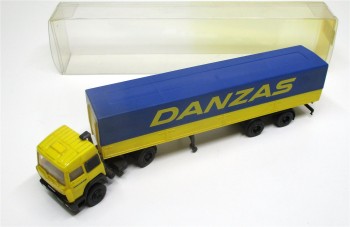 Spur H0 LKW Iveco Sattelzug Pritsche/Plane Danzas (0798K)