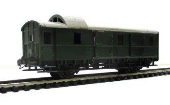 Trix Express H0 3302 2-achsiger Packwagen  o.OVP (1133K)