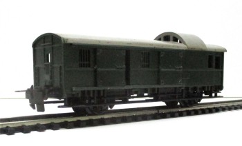 Trix Express H0 3302 2-achsiger Packwagen  o.OVP (1133K)