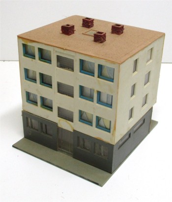 Spur H0 Fertigmodell  Kibri Vintage Hochhaus (I)