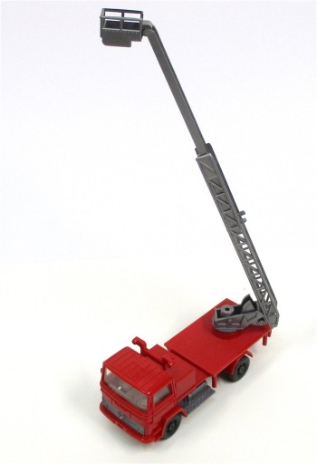 Wiking 1/87 MB 1317 Hebebühnen-LKW rot o. OVP (Spur H0)(103-6)