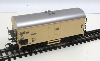 Spur H0 Märklin 4415 Gedeckter Güterwagen Interfrigo OVP (3813k)