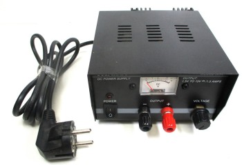 Voltcraft Model 2256 Transformator stabilisiert, 0-15V DC o.OVP (4274k)