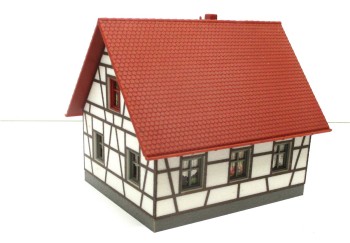 Spur H0 Faller Fertigmodell Fachwerk-Einfamilienhaus (III)