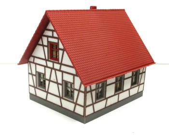 Spur H0 Faller Fertigmodell Fachwerk-Einfamilienhaus (IV)