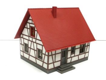 Spur H0 Faller Fertigmodell Fachwerk-Einfamilienhaus (IV)