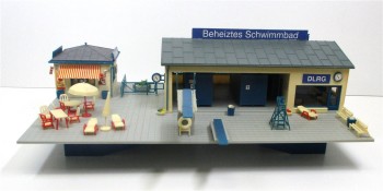 Spur H0 Faller? Fertiggebäudekomplex "Beheiztes Schwimmbad"
