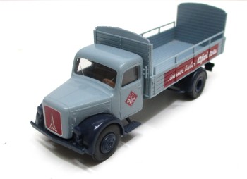 Brekina H0 1/87 Magirus Deutz Getränkepritsche AFRI COLA o.OVP (Spur H0) (57-11)