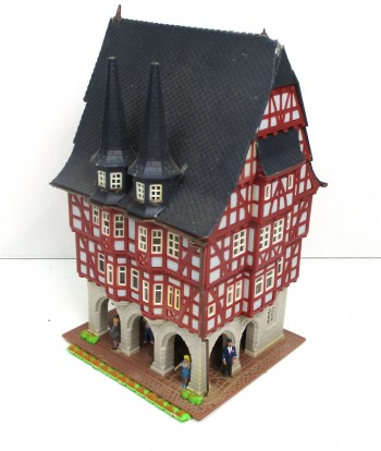Spur H0 Faller 936 Kleinstadt-Fachwerkhaus Fertigmodell 