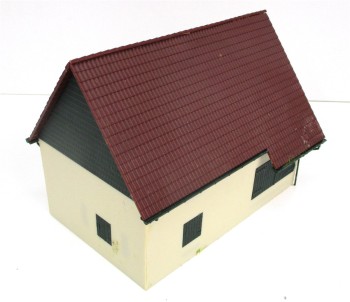 Spur H0 Faller Dreiseit-Hof 5-tlg, Bauernhaus, Tor, Mauern, Scheune Fertigmodell 