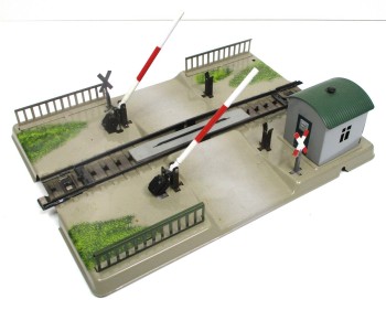 Märklin H0 7390 Bahnübergang mechanisch M-Gleis OVP (451k)