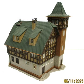 Spur N Vollmer Feuerwache mit Schlauchturm Fertigmodell 