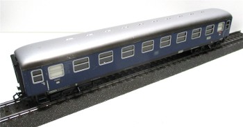 Spur H0 Märklin Schnellzug-Personenwagen Aüm o.OVP (2137L)