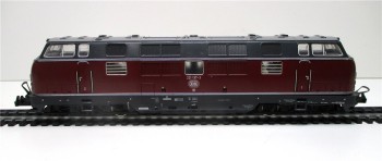 Spur H0 Trix 2456 Diesellok BR 221 137-3 DB Analog Bastler (472L)