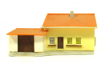 Spur N Fertigmodell Einfamilienhaus (HN 0445)