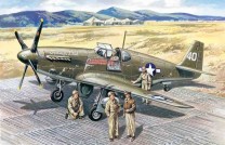 ICM 1:48 48125 Mustang P-51 B WWII American Fighter with  USAAF Pilots and Ground Personnel