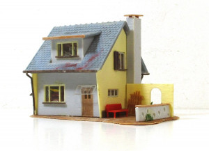 Spur H0 Fertigmodell (7) Siedlungshaus/Wohnhaus (H0-215D)