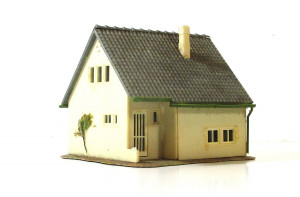 Spur H0 Fertigmodell Einfamilienhaus (H0-0146E)