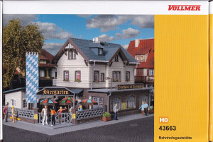 Vollmer H0 43663 Bausatz Bahnhofsgaststätte mit bay. Biergarten - OVP NEU
