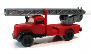 Wiking H0 1/87 (1) Feuerwehr Opel Blitz Drehleiter (05/01)