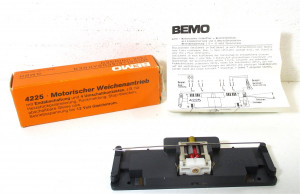 Bemo 4225 Motorischer Weichenantrieb OVP (Z46/9)