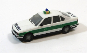 Herpa H0 1/87 BMW 525i Polizeiwagen grün / weiß