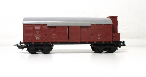 Lima H0 3105 gedeckter Güterwagen mit Bremserhaus F1160106 SNCF (3814F)