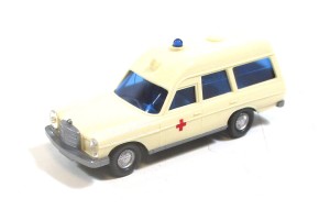 Wiking H0 1/87 (1) Mercedes Benz Kombi DRK Krankentransporter cremeweiß ohne OVP 