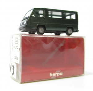 Spur H0 1/87 Herpa 041386 Mercedes-Benz 100 Bus dunkelgrün (01 91)