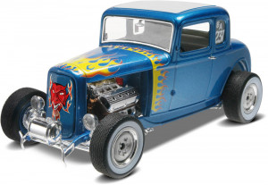 Revell 1:25 14228 1932 Ford 5 Window Coupe 2n1