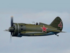 ICM 1:32 32001 I-16 type 24 WWII Soviet Fighter