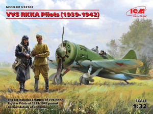 ICM 1:32 32102 VVS RKKA Pilots(1939-1942p)(3 Figures)