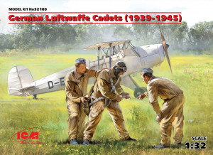 ICM 1:32 32103 German Luftwaffe Cadets(1939-1945)(3Figuren