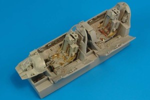 Aires 1:32 2163 F-105G Thunderchief cockpit set (TRU)